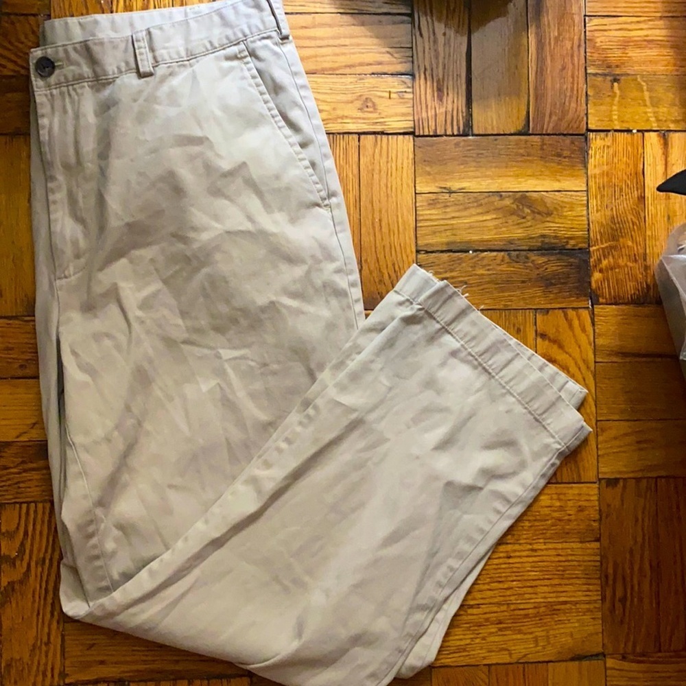 Brooks brothers khaki pants size: 38 x 30